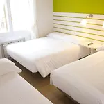 Hostel Boreal Mistral *