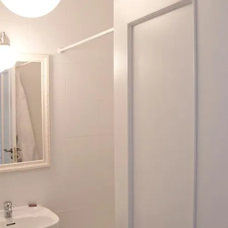 Boreal Mistral Albergue Burgo