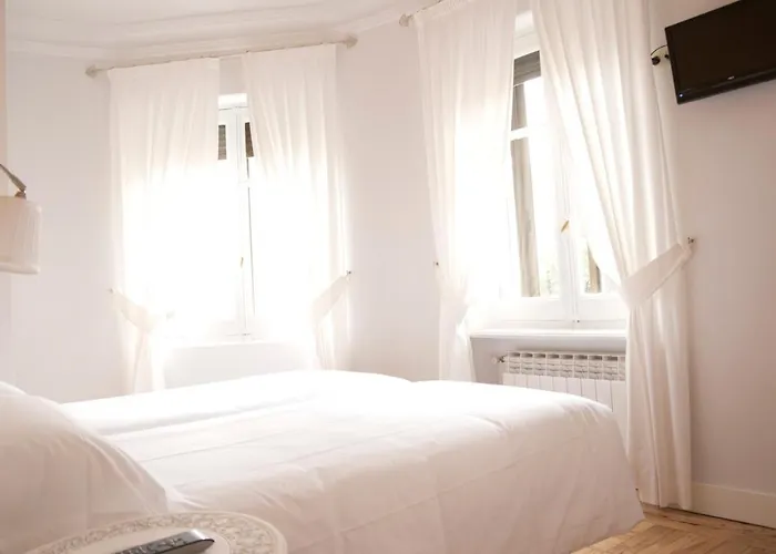 Boreal Mistral Hostel