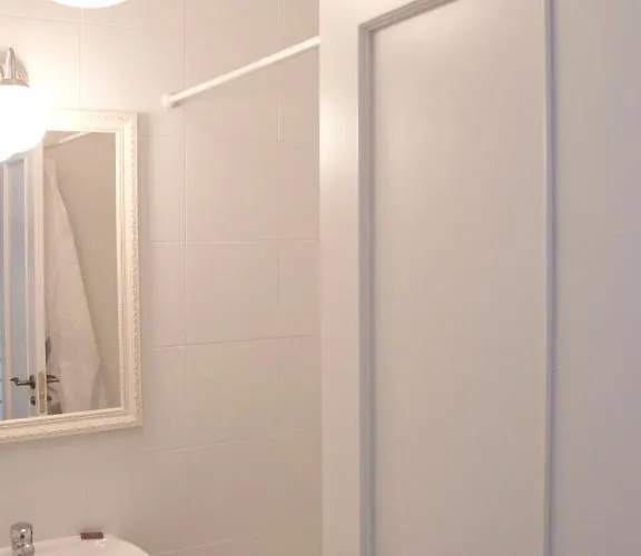 Boreal Mistral Hostel Burgo